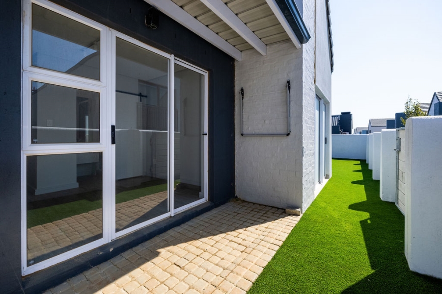 To Let 3 Bedroom Property for Rent in Newinbosch Western Cape
